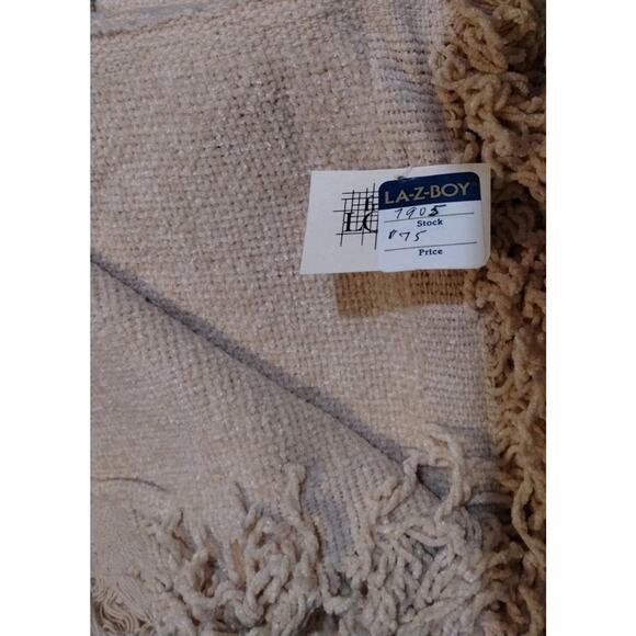La-Z-Boy Fringed Throw Blanket - 62" x 50" - Creamy Beige Color - Open Box - Picture 6 of 7